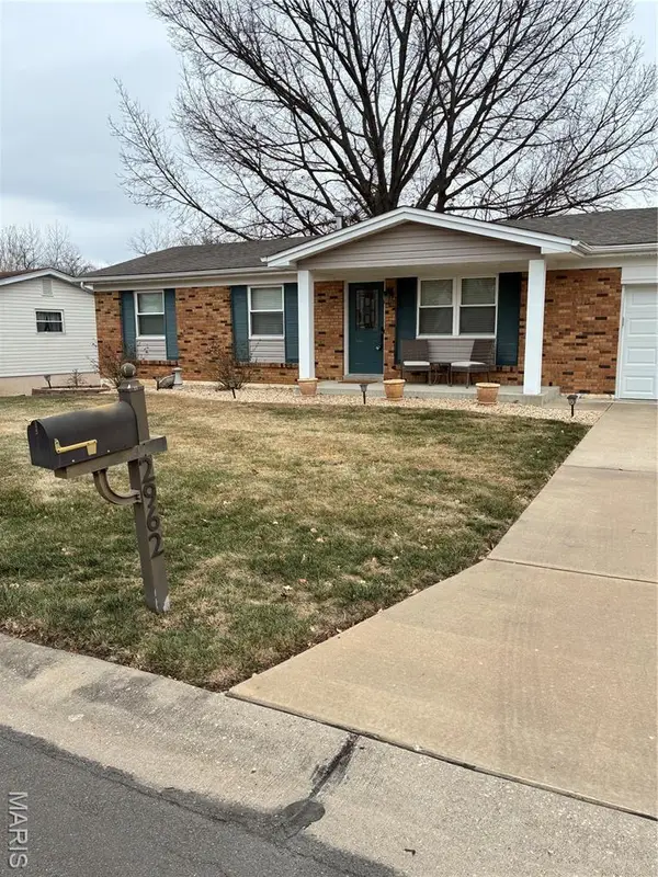 2962 Brooklands Way, St Charles, MO 63303