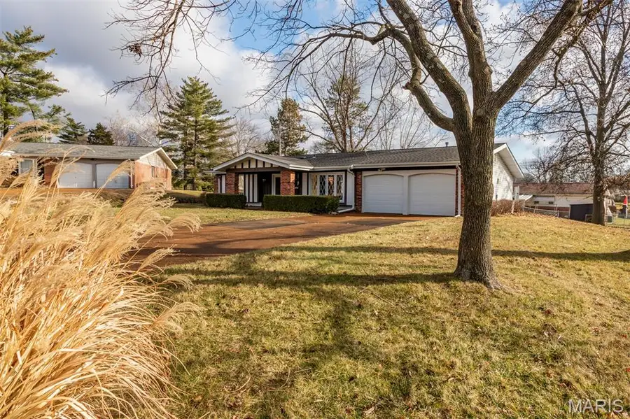 109 Little Hill Court, Ballwin, MO 63011 - Image #3