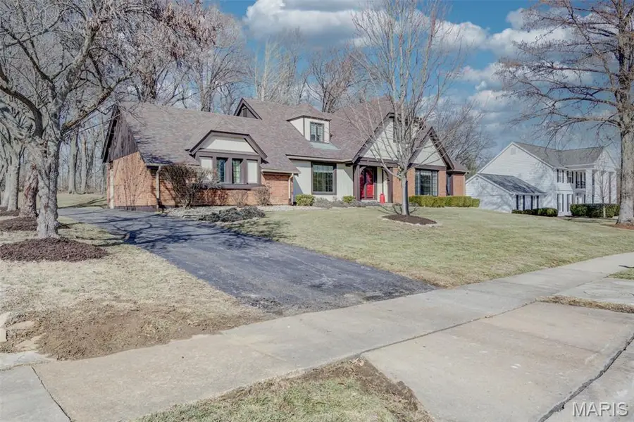 15137 Chamisal Drive, Chesterfield, MO 63017 - Image #3