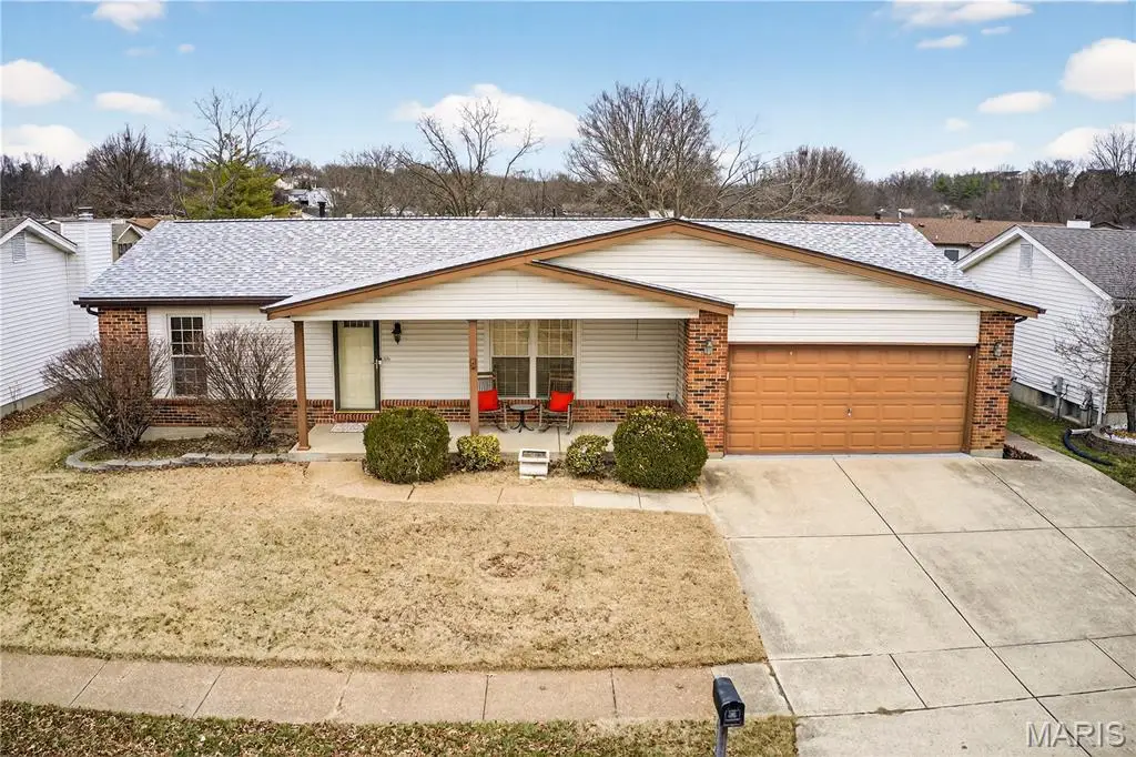 6181 Clovergreen Place, Saint Louis, MO 63129 - Image #1