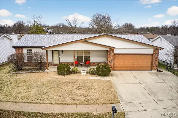 6181 Clovergreen Place, St Louis, MO 63129