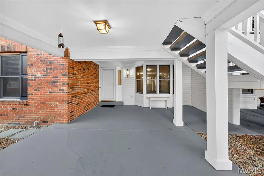 7344 Whitehall Colonial Lane, Shrewsbury, MO 63119 - Image #2