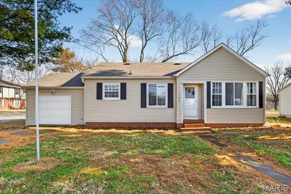 126 N 44th Street, Belleville, IL 62226