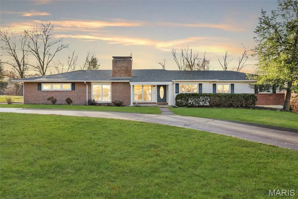 11546 Conway Road, Saint Louis, MO 63131 - Image #1