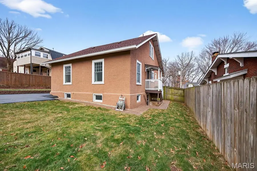 412 Greeley Avenue, Webster Groves, MO 63119 - Image #2