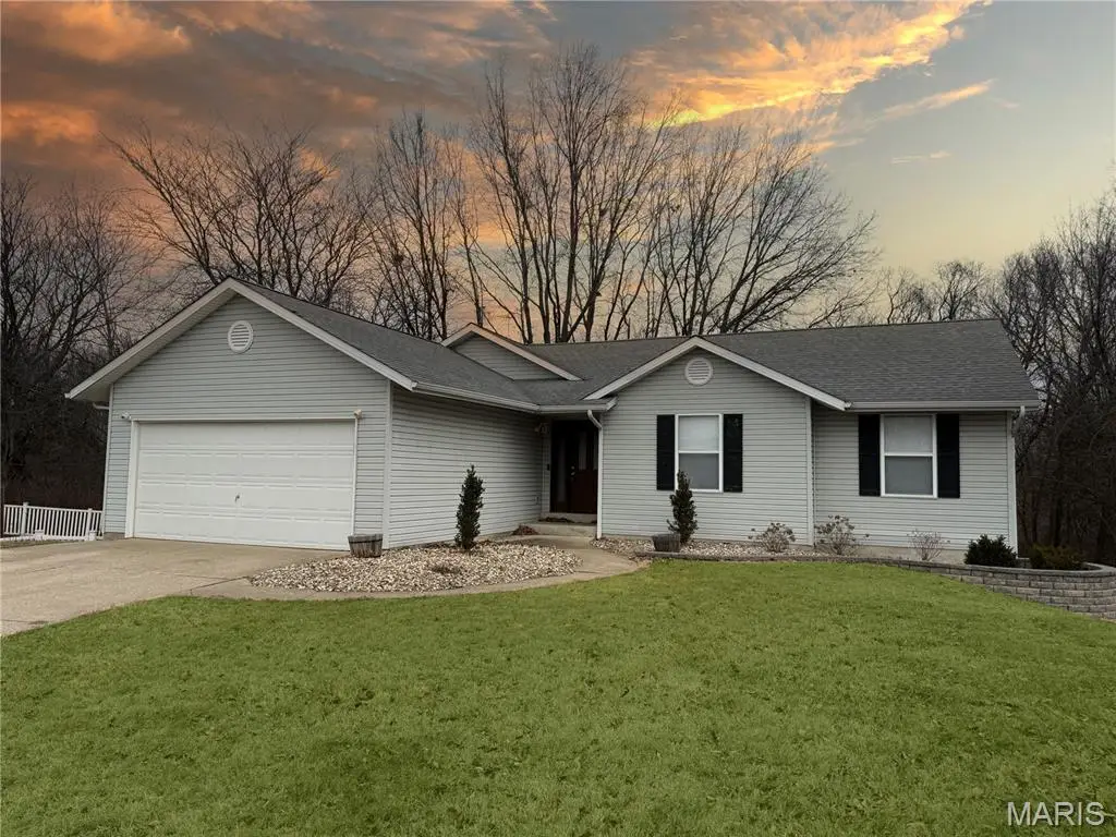 86 Fawn Oaks Drive, Ofallon, MO 63366 - Image #1