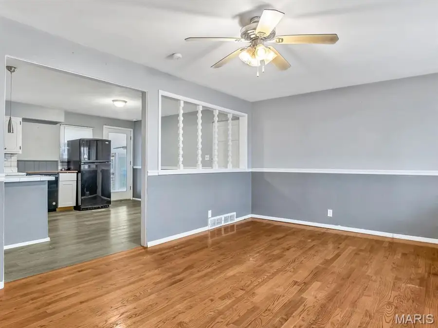 708 Meadow Drive, Red Bud, IL 62278 - Image #3