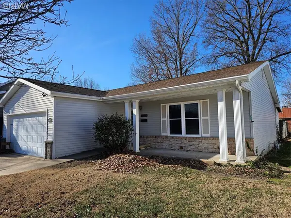 905 N Pine Street, Sparta, IL 62286