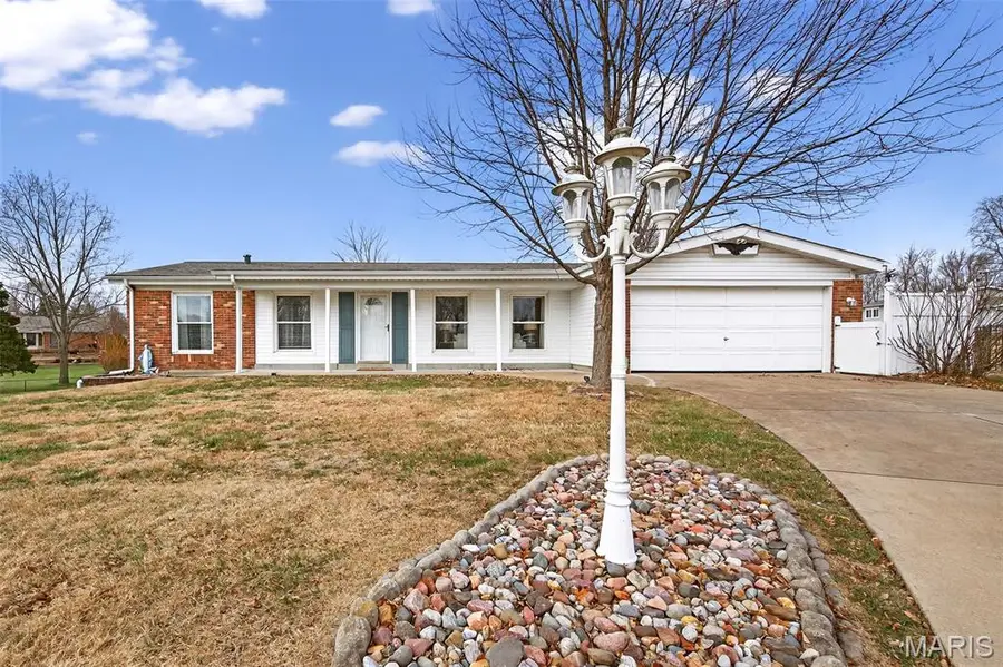 5122 Towne South Road, Saint Louis, MO 63128 - Image #3