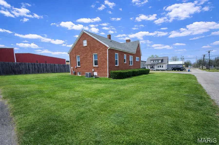 111 W 2nd Street N, Wright City, MO 63390 - #3