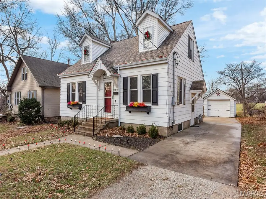 239 N Main Street, Waterloo, IL 62298 - Image #2