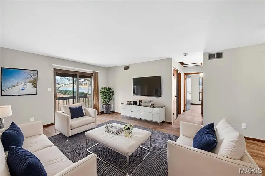 4294 Kay Lane #6, Saint Louis, MO 63123 - Image #2