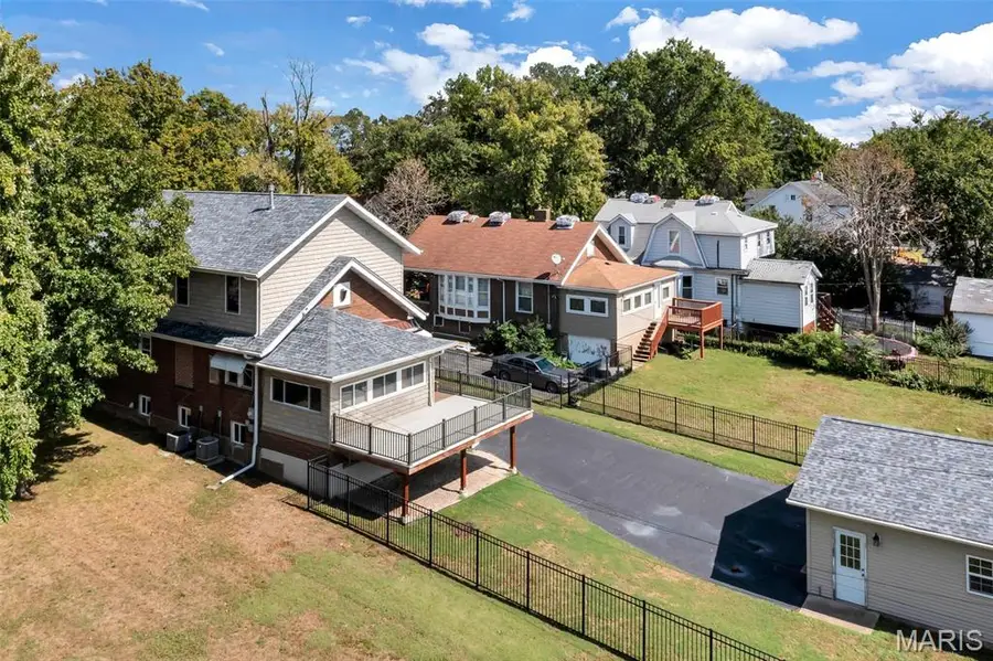 7826 Grove Avenue, Saint Louis, MO 63119 - Image #2