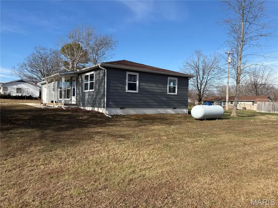 16 Spruce Street, Viburnum, MO 65566 - Image #2