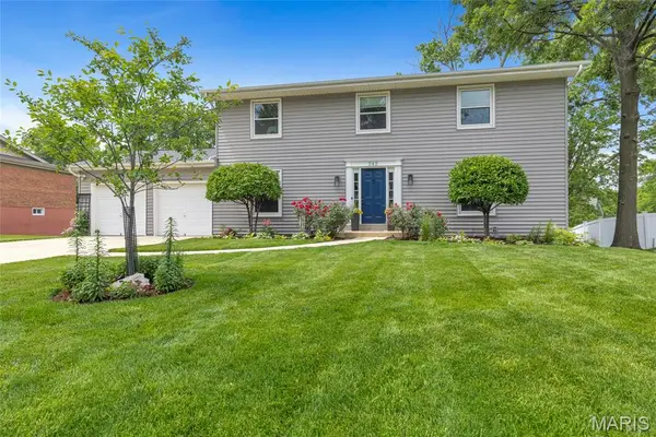 242 Aspen Trail Drive, Ballwin, MO 63011