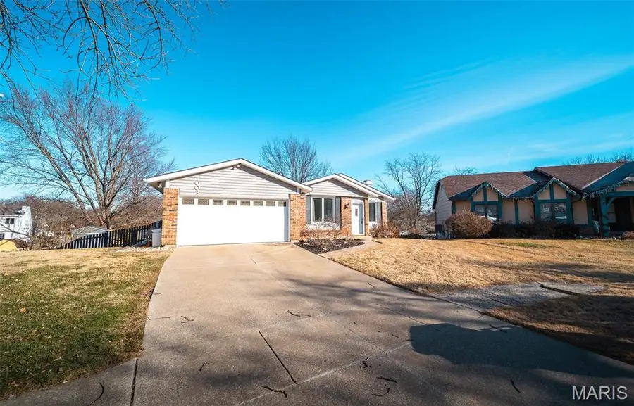 1003 Fernwood Trail Court, Florissant, MO 63031 - Image #3