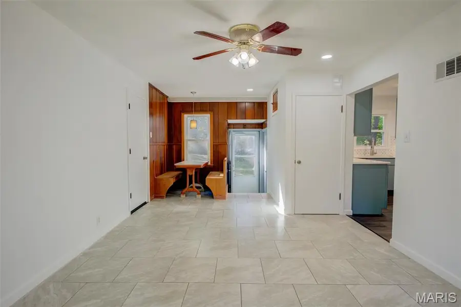 7647 Genesta Street, Saint Louis, MO 63123 - Image #3