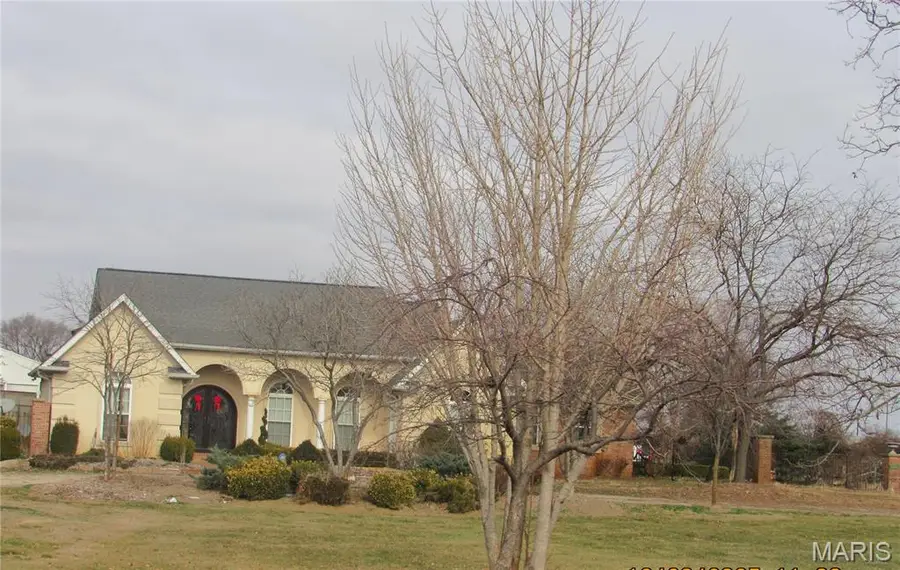 8200 Bunkum Road, Caseyville, IL 62232 - Image #2