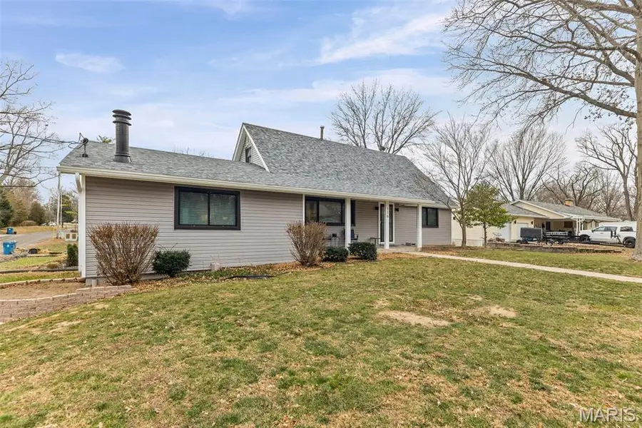 116 Thomas Ter, Edwardsville, IL 62025 - Image #2