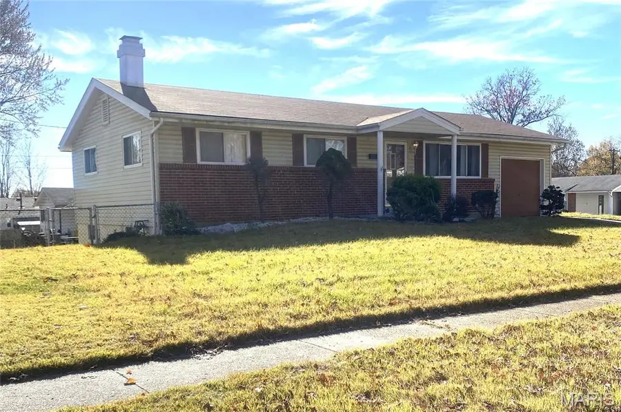 140 Mohan Drive, Florissant, MO 63033 - Image #2