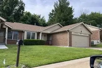 6587 Dolphin Circle #B, Florissant, MO 63033 - Image #1