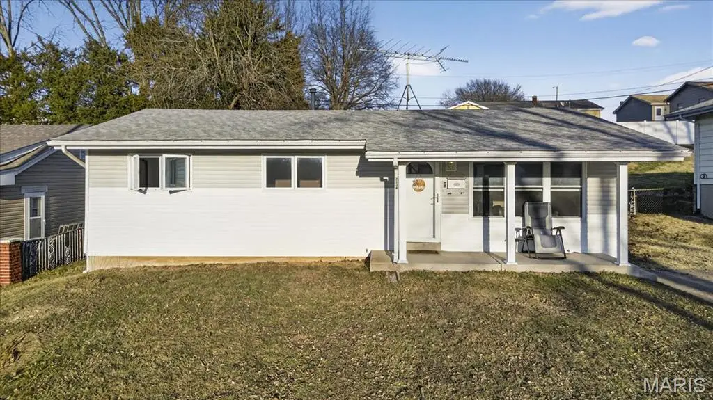 2534 Leonard Drive, Saint Charles, MO 63301 - Image #1