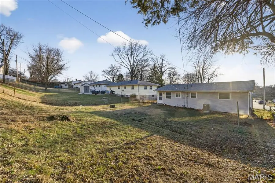 2534 Leonard Drive, Saint Charles, MO 63301 - Image #2