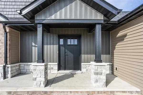 224 George Bush Boulevard, Troy, IL 62294