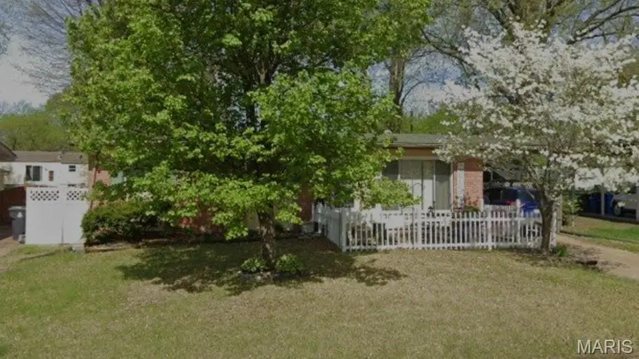 2295 Love Lane, Florissant, MO 63031 - Image #1