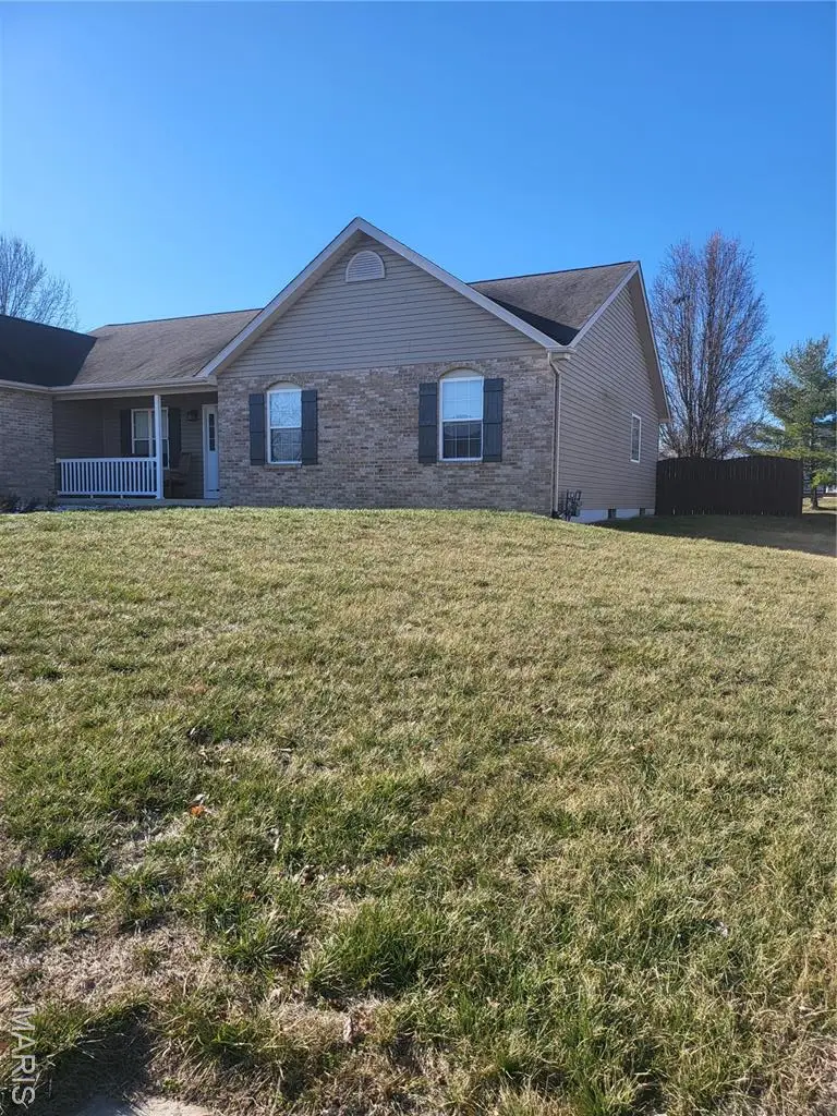 513 Stonefield Drive, Smithton, IL 62285 - Image #3