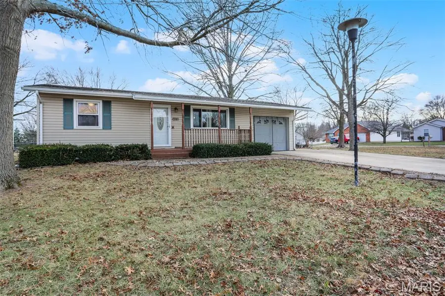 622 Ensign Cir, Edwardsville, IL 62025 - #2