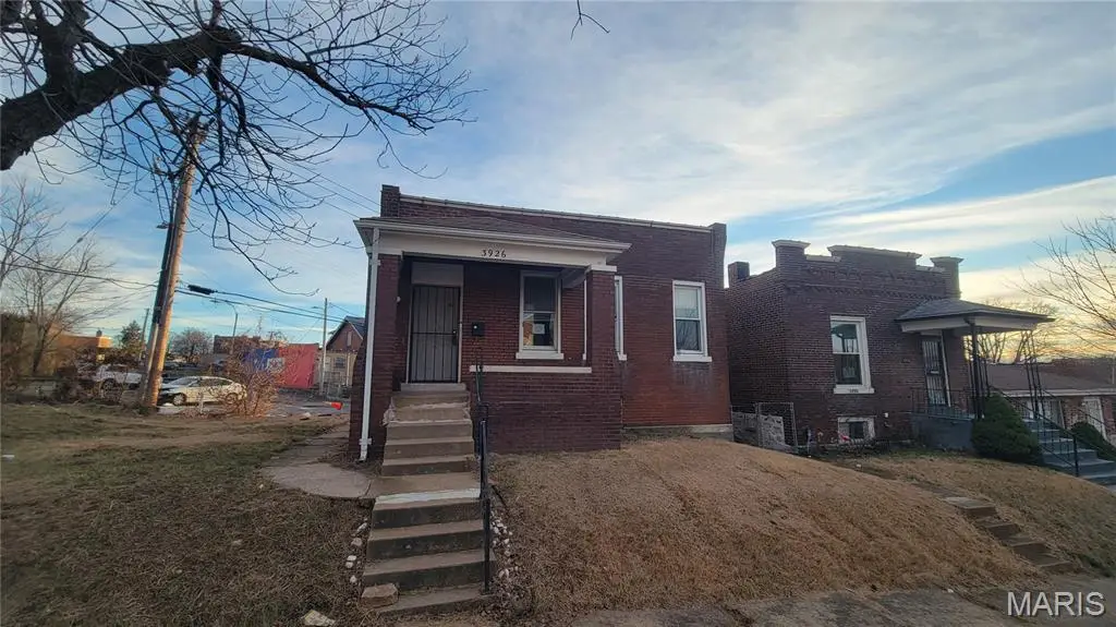 3926 Tholozan Avenue, Saint Louis, MO 63116 - #1