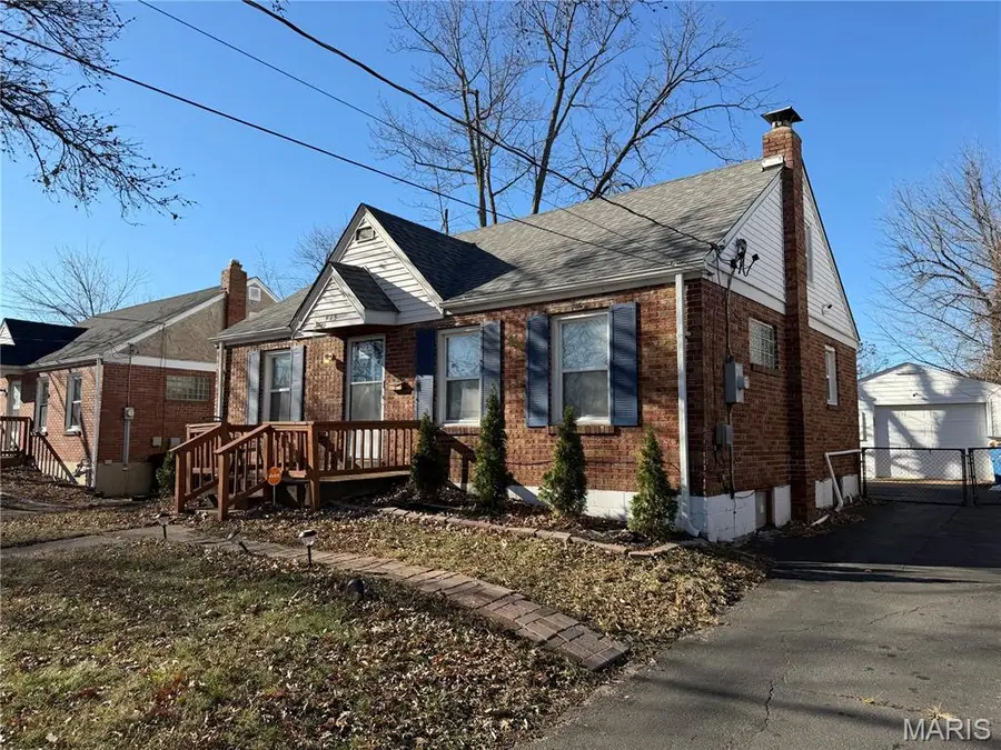 415 N Dade Avenue, Ferguson, MO 63135 - Image #2