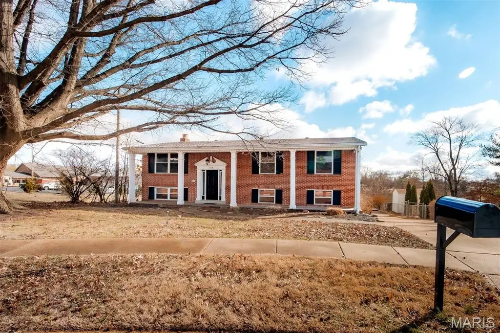 624 Sandy Oak Drive, Manchester, MO 63021 - Image #1