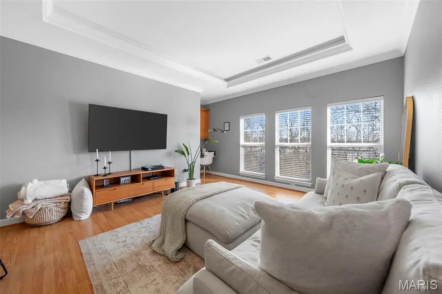 2706 Mcknight Crossing Court, Saint Louis, MO 63124 - Image #3