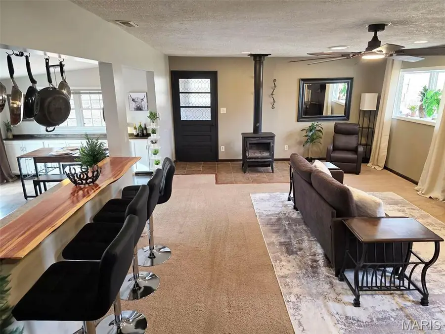 4023 Juedeman Road, Cuba, MO 65453 - Image #2