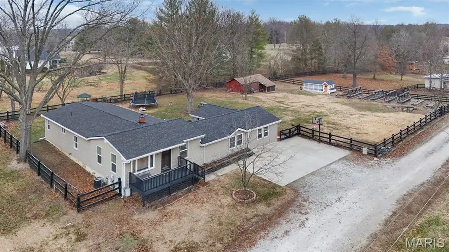 31 Saint Joseph Lane, Defiance, MO 63341 - Image #2