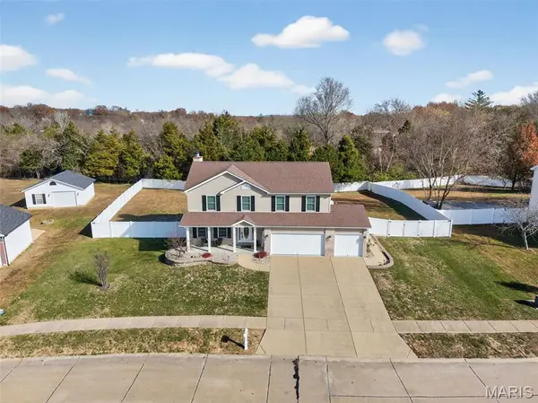 9628 Persimmon Point Drive, Hillsboro, MO 63050