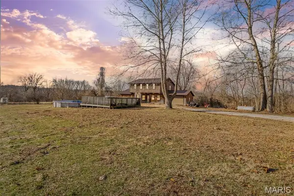 2998 Gresham Hollow Road, Hamburg, IL 62045