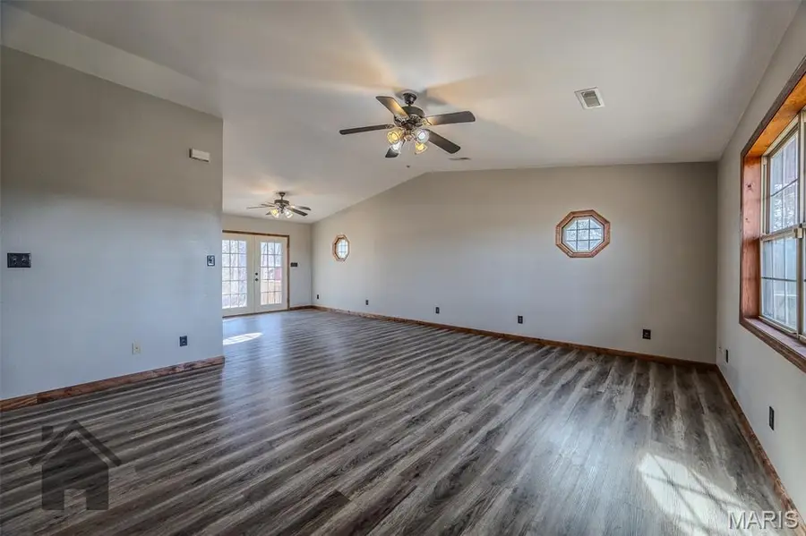 16632 Nickel Drive, Phillipsburg, MO 65722 - Image #2