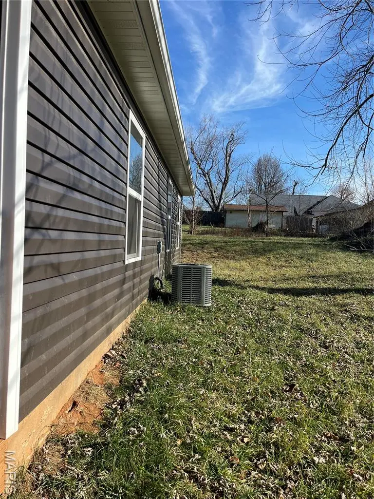 711 Andrews Street, Fredericktown, MO 63645 - Image #2