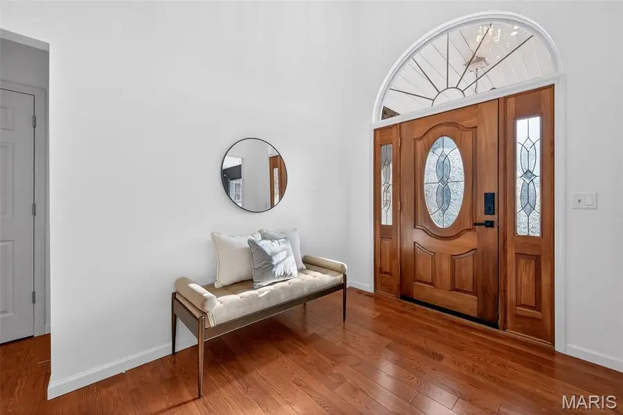 305 Hays Hill Drive, Fenton, MO 63026 - Image #2