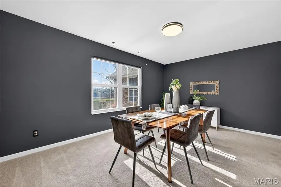 305 Hays Hill Drive, Fenton, MO 63026 - Image #3