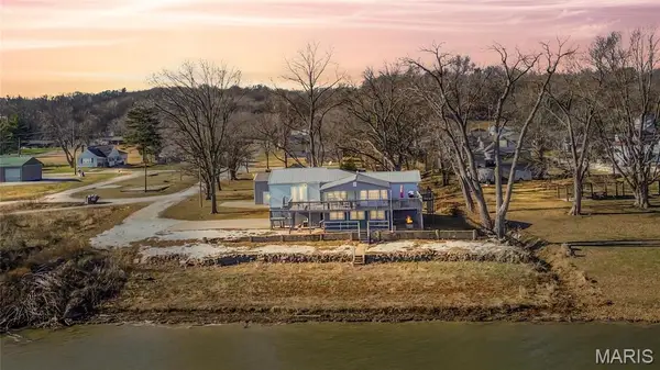 102 Mary Street, Hardin, IL 62047