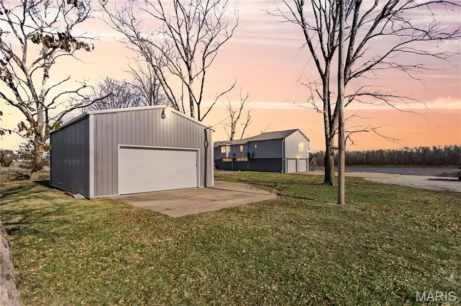 102 Mary Street, Hardin, IL 62047 - Image #2