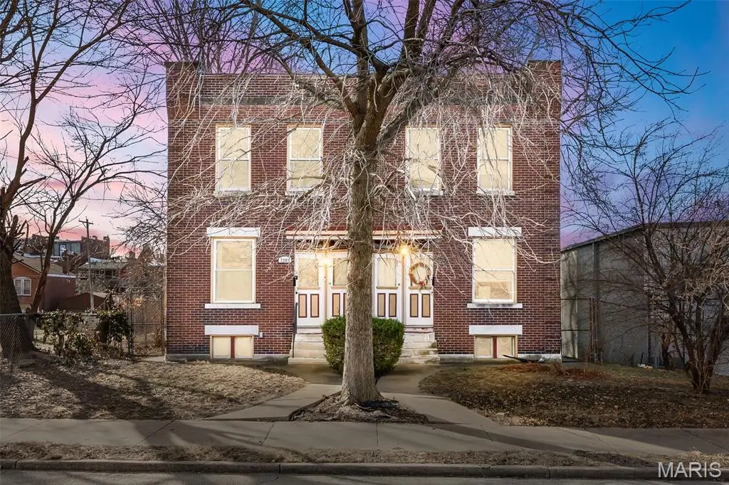 2206 Victor Street, Saint Louis, MO 63104 - Image #1