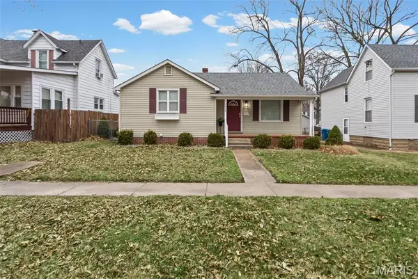 1405 14th Street, Highland, IL 62249