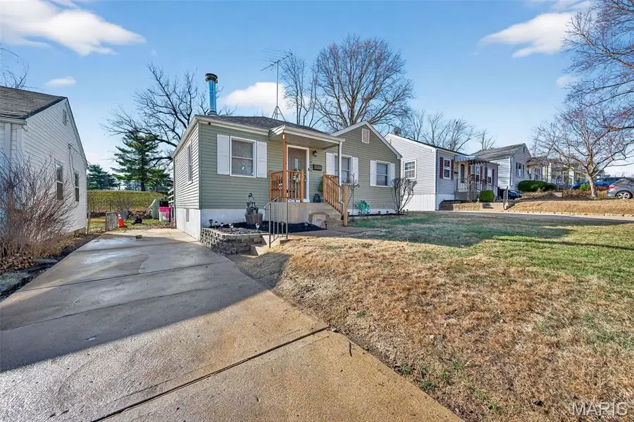 10820 Saint Francis Lane, Saint Ann, MO 63074 - Image #3