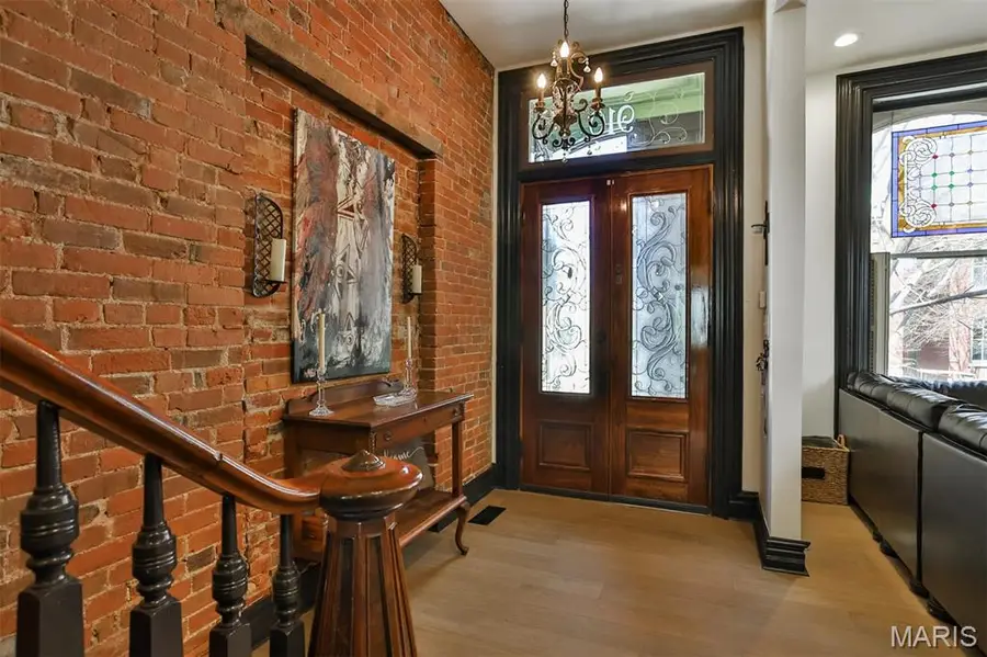 910 Lami Street, Saint Louis, MO 63104 - #3