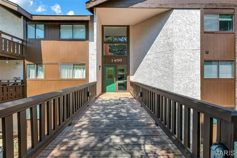 1400 Heritage Landing #305, Saint Charles, MO 63303 - Image #2